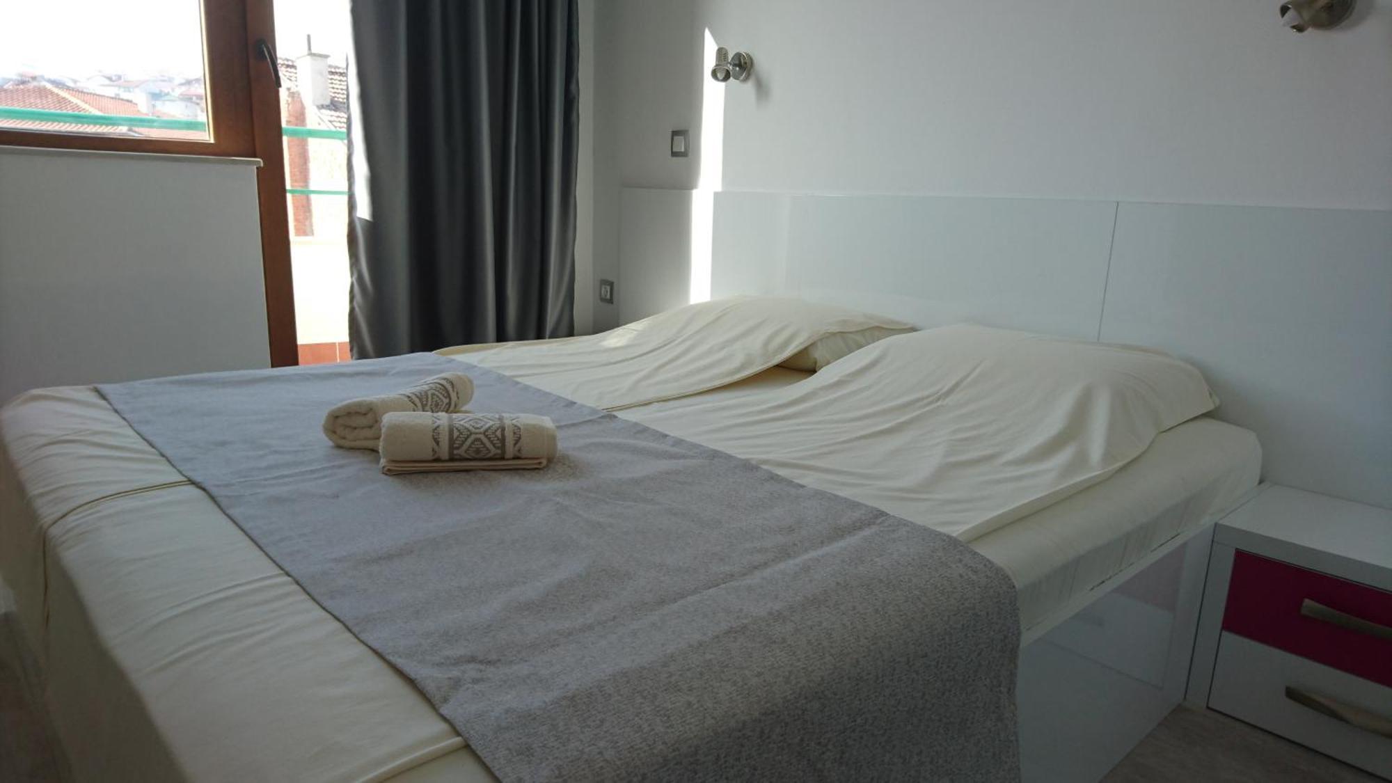 Park Apartments & Rooms Popovi Sandanski Zimmer foto